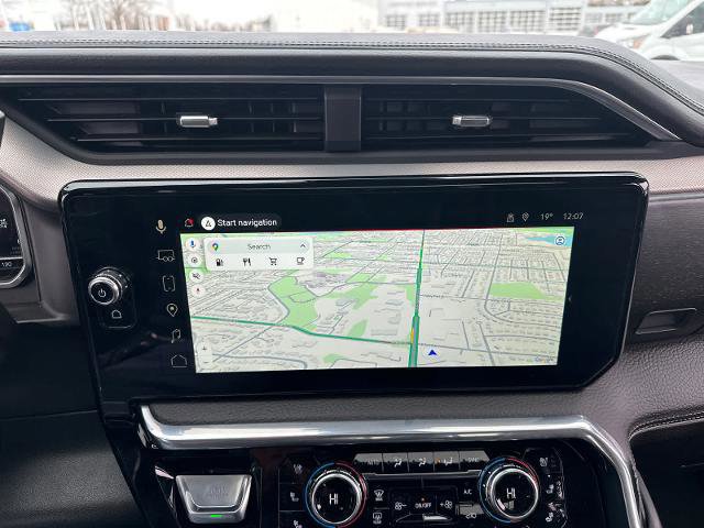 Used 2025 GMC Sierra 3500 Denali w/ Denali Reserve Package image 22