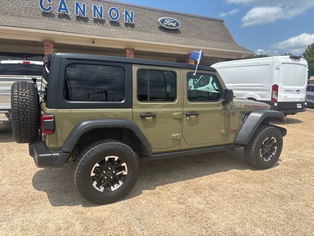 Used 2025 Jeep Wrangler Unlimited Rubicon AWD/4WD image 5