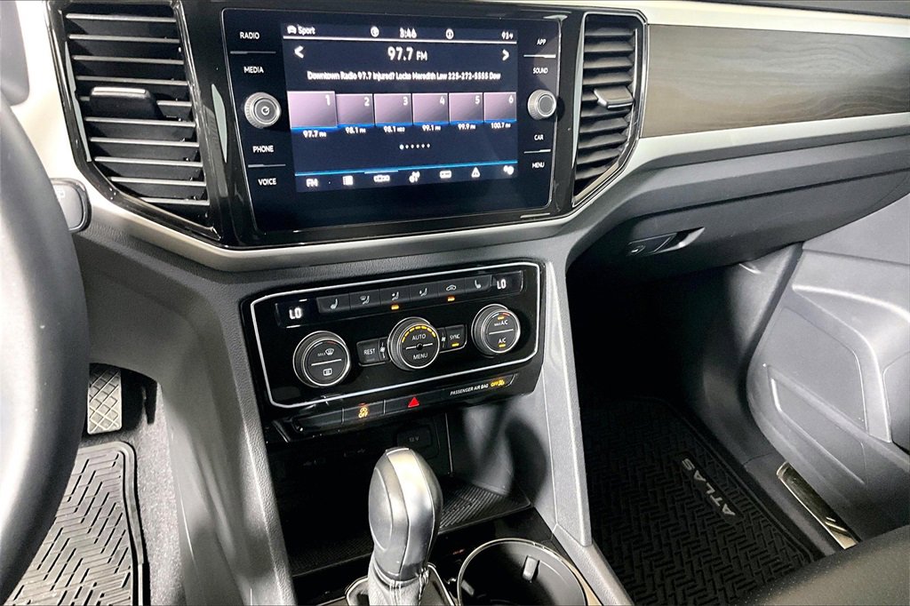 Used 2022 Volkswagen Atlas SE image 26