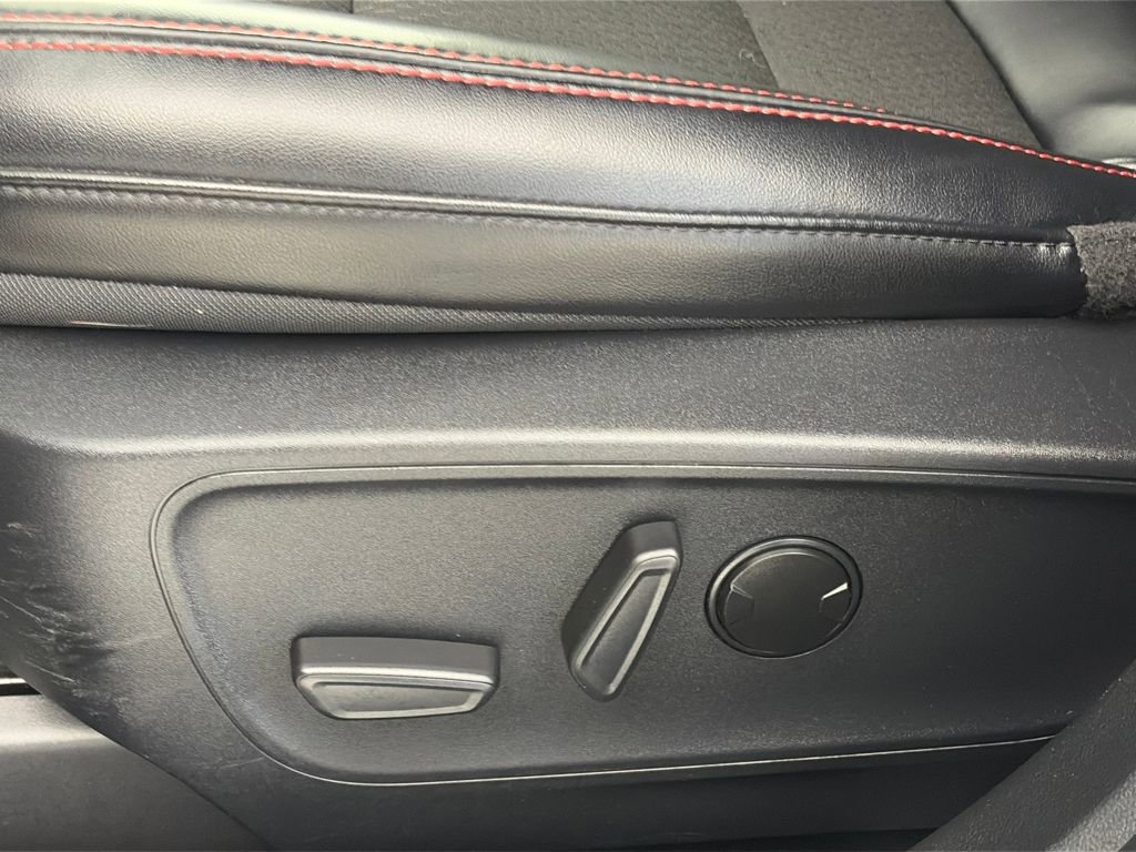 Certified 2025 Ford Escape ST-Line Select image 25