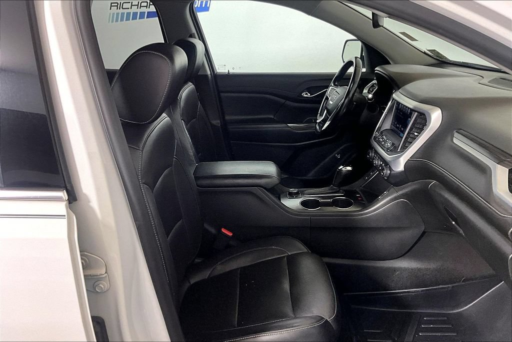 Used 2019 GMC Acadia SLT AWD/4WD image 6