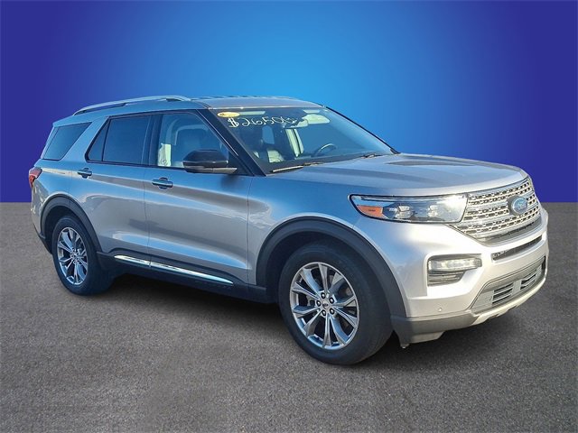 Certified 2022 Ford Explorer Limited w/ Equipment Group 301A image 3