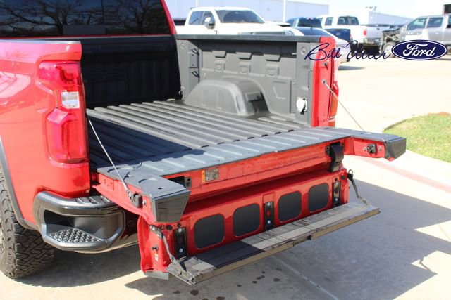 Used 2024 Chevrolet Silverado 1500 ZR2 w/ Technology Package image 11