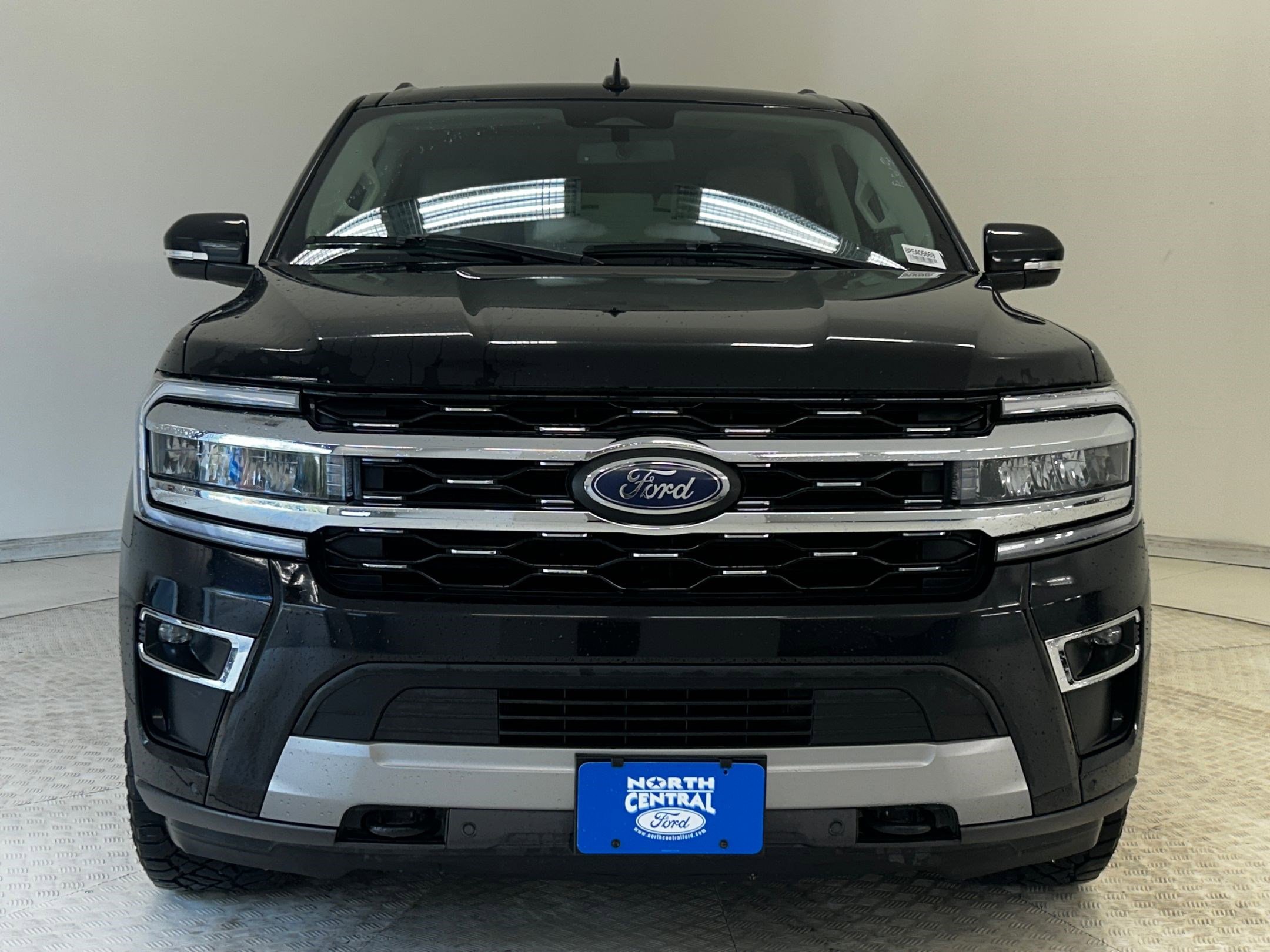 Certified 2023 Ford Expedition Limited image 4