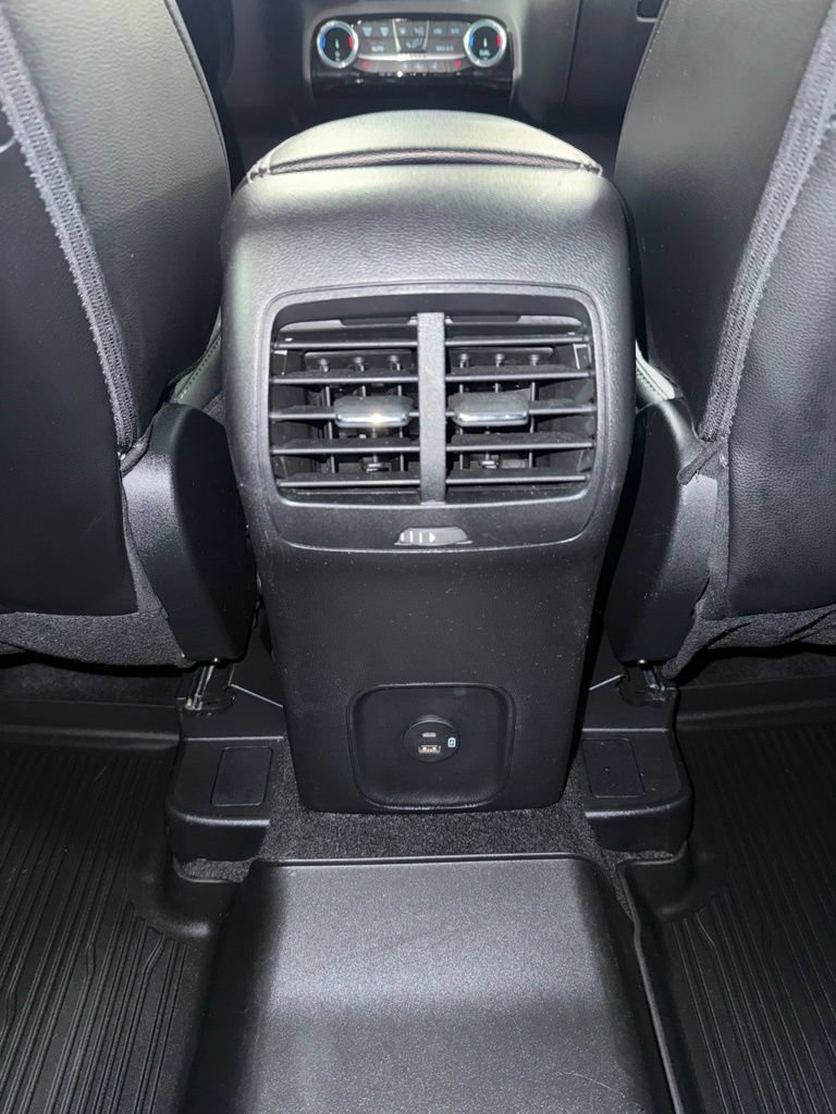 Certified 2022 Ford Escape SEL AWD/4WD image 28
