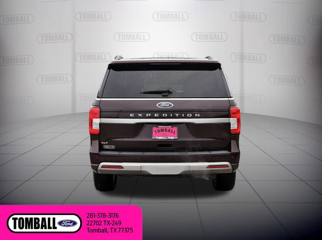 Certified 2024 Ford Expedition XLT RWD image 7
