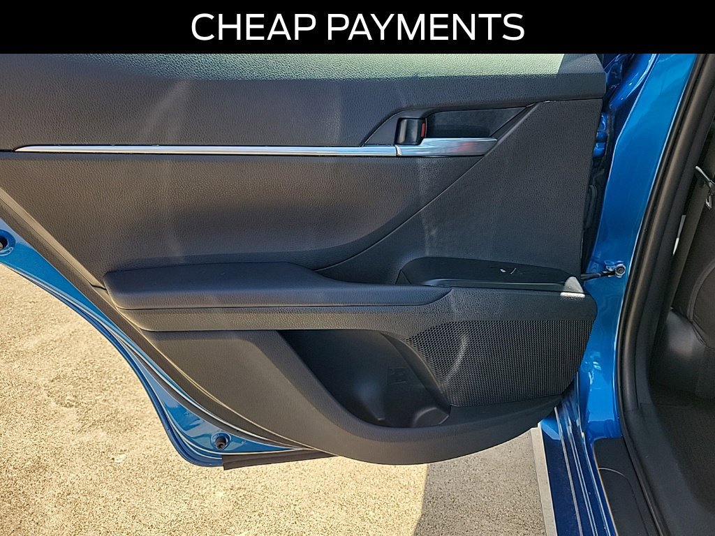 Used 2019 Toyota Camry LE w/ Convenience Package FWD image 10