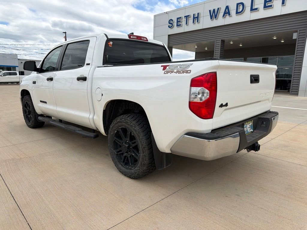 Used 2020 Toyota Tundra SR5 w/ SR5 Upgrade Package AWD/4WD image 3