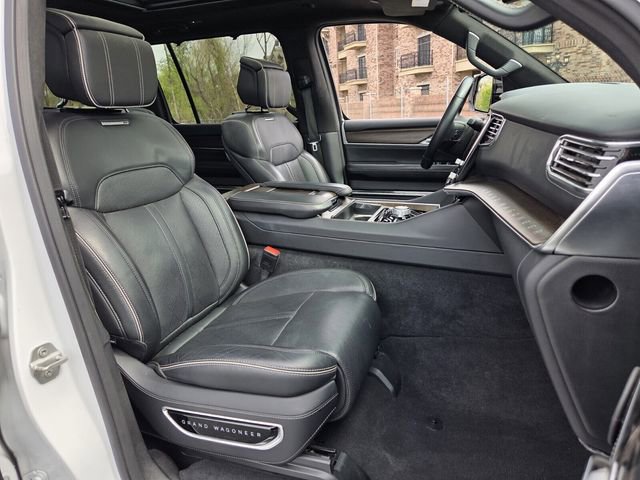 Used 2023 Jeep Grand Wagoneer L Series II image 17