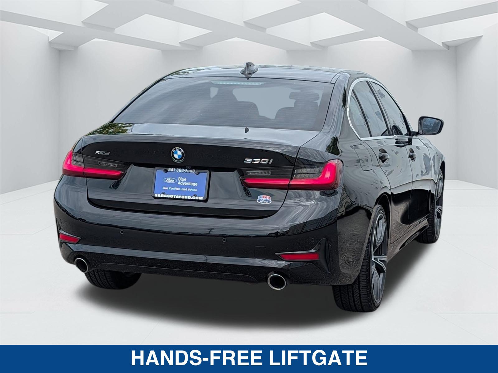 Used 2022 BMW 330i xDrive Sedan w/ Premium Package 2 AWD/4WD image 5