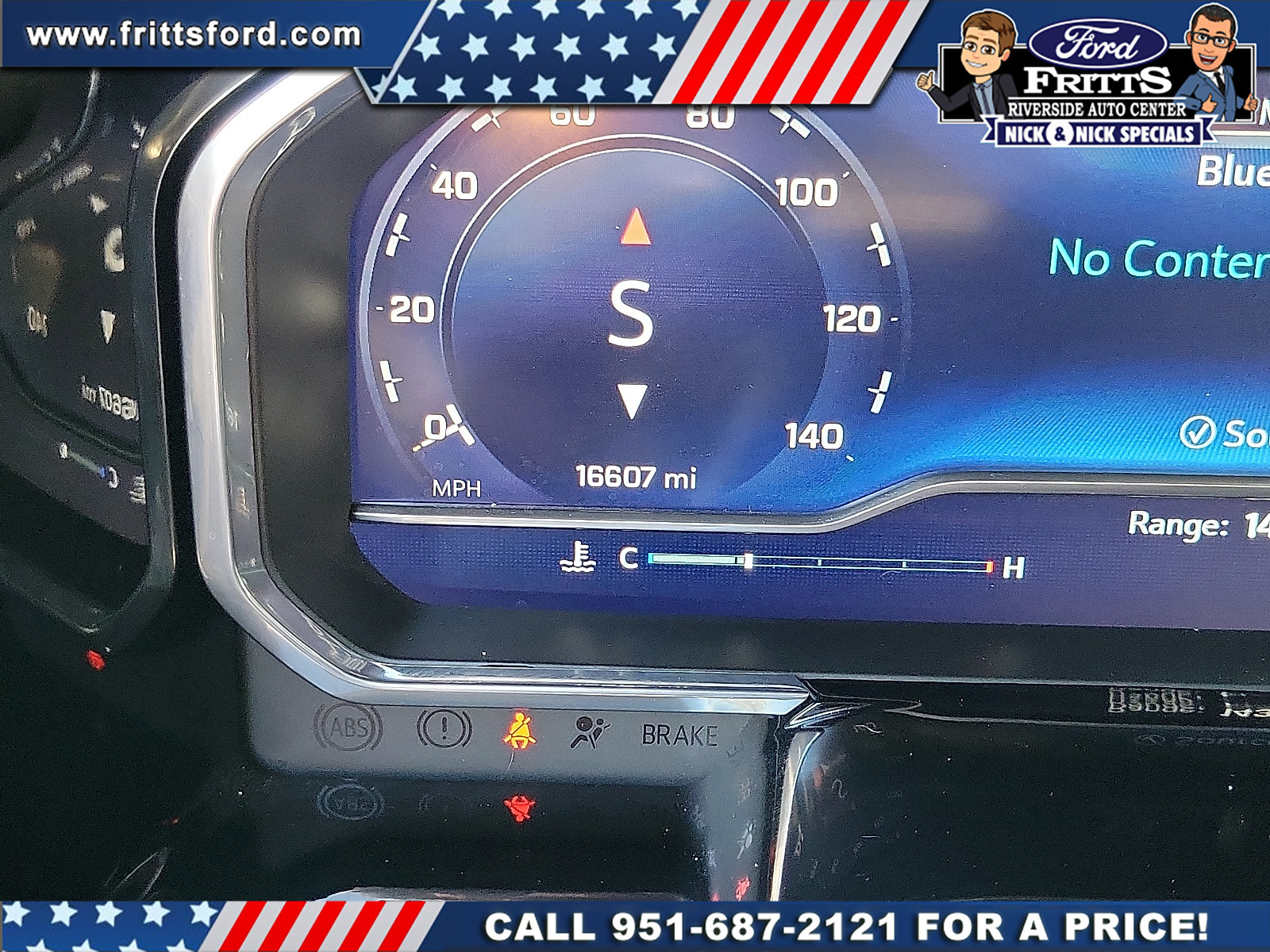 Used 2025 Chevrolet Silverado 1500 LT Trail Boss w/ Convenience Package II AWD/4WD image 2
