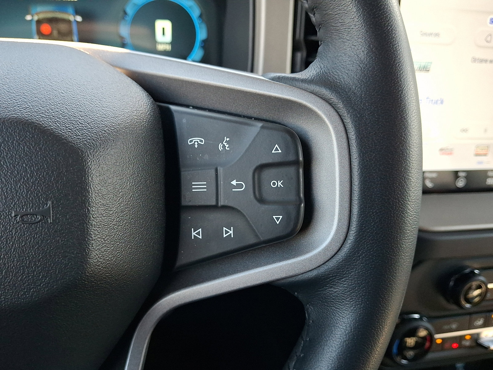 Certified 2025 Ford Bronco Outer Banks AWD/4WD image 25