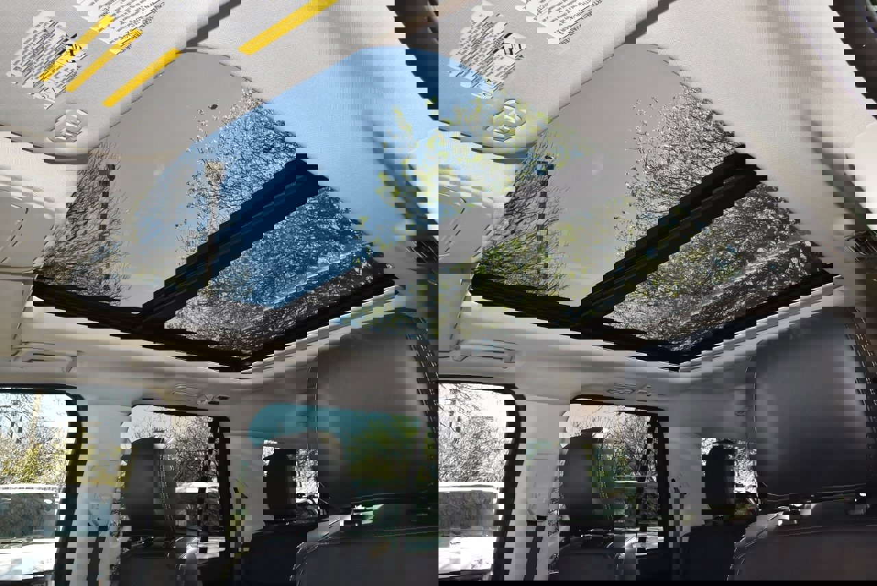 Certified 2025 Ford Expedition Max Platinum image 33