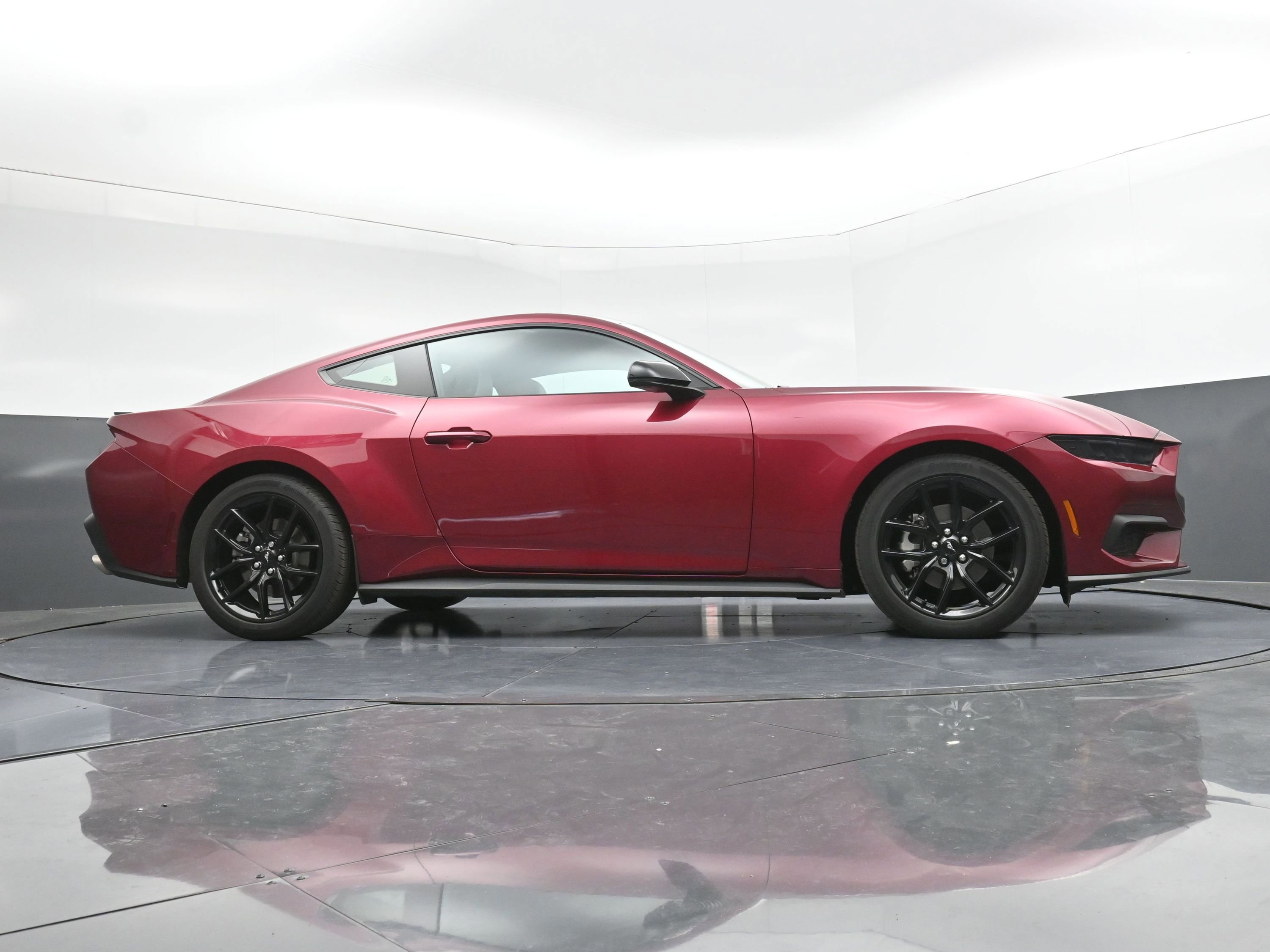 Certified 2025 Ford Mustang Premium image 19