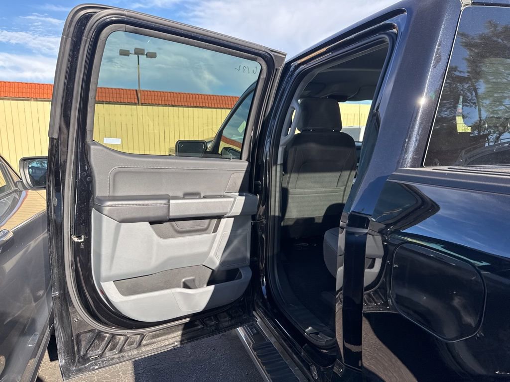 Certified 2025 Ford F150 XLT w/ Equipment Group 301A Standard image 15