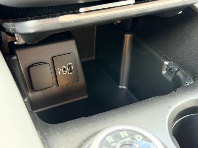 Certified 2025 Ford Explorer Active AWD/4WD image 18