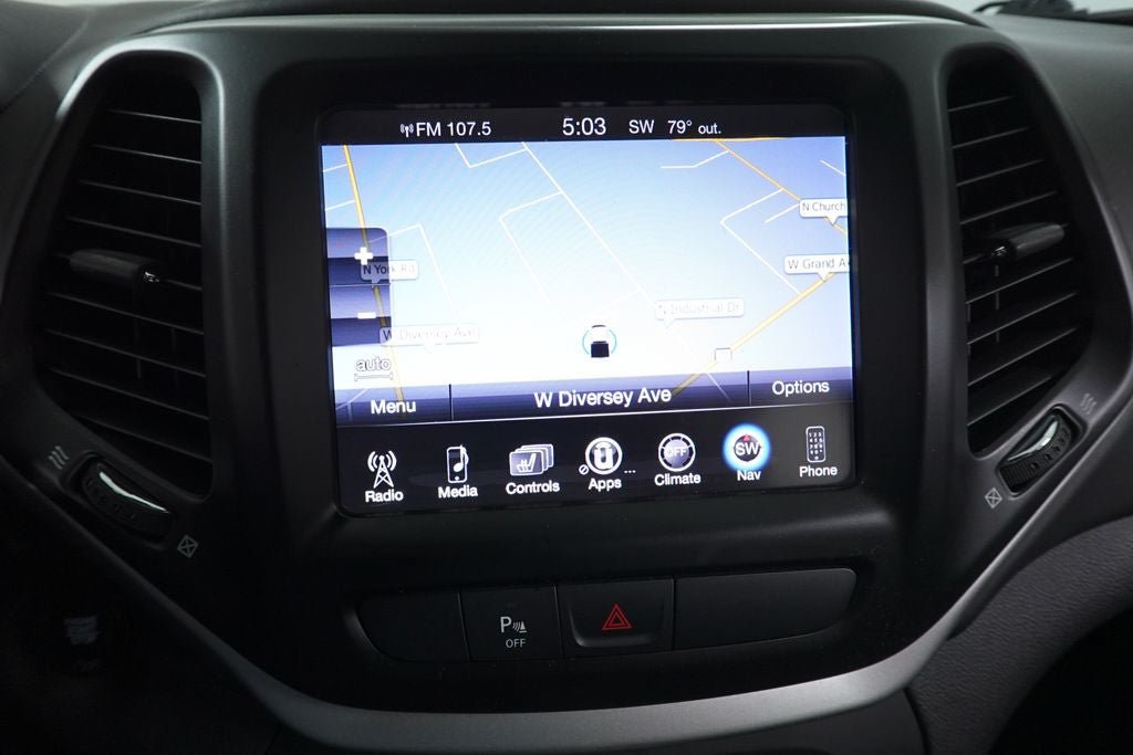 Used 2017 Jeep Cherokee Overland AWD/4WD image 19