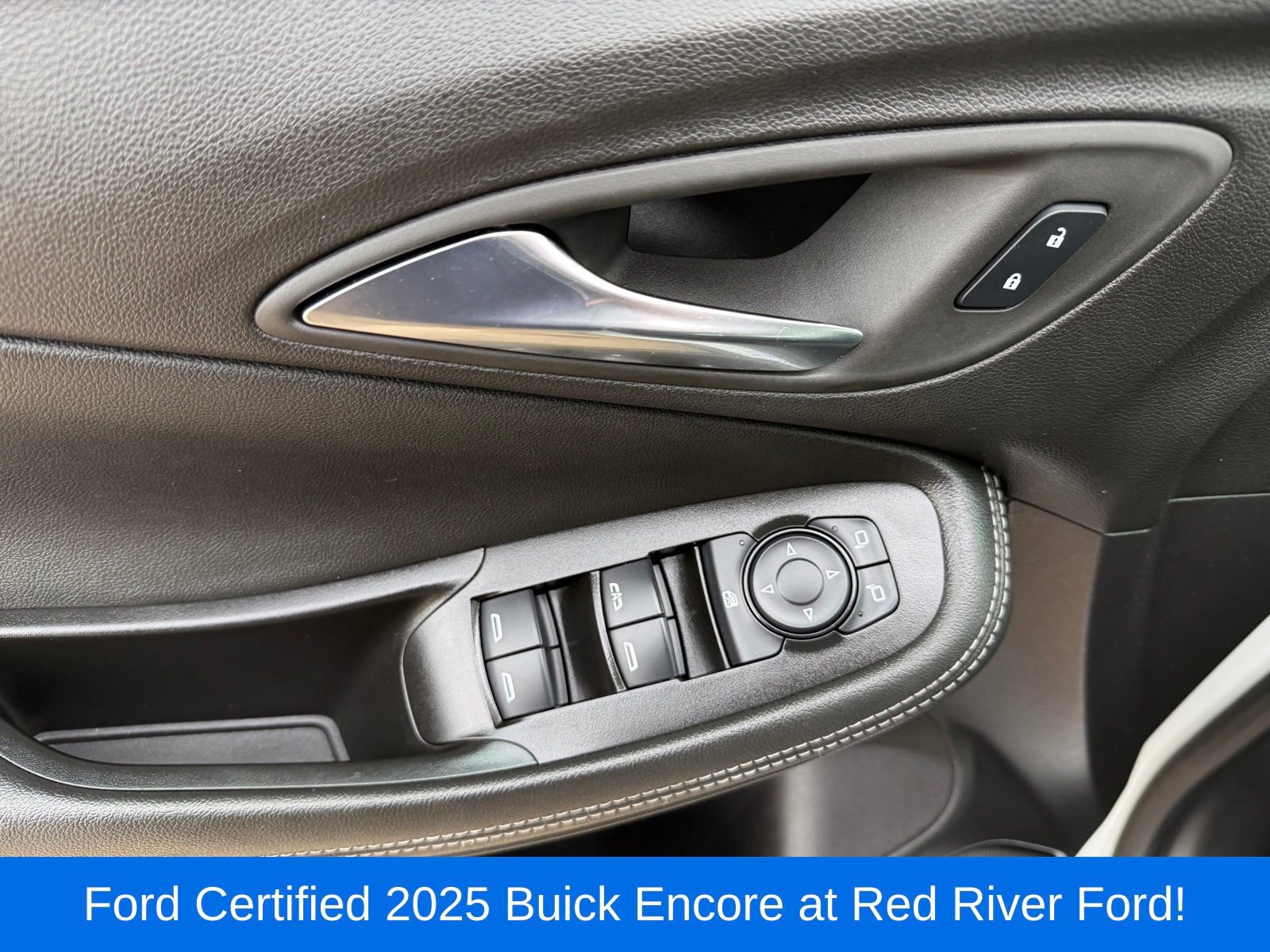 Used 2025 Buick Encore GX Preferred FWD image 14