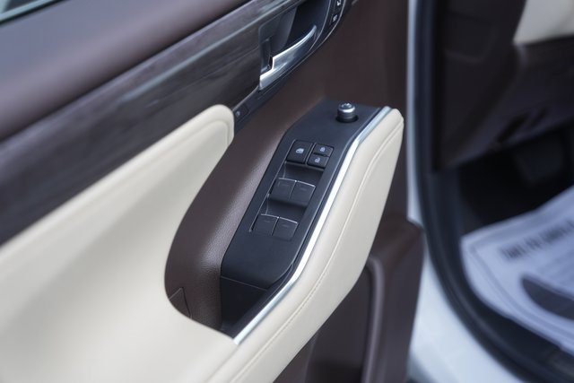 Used 2022 Toyota Highlander Platinum image 29