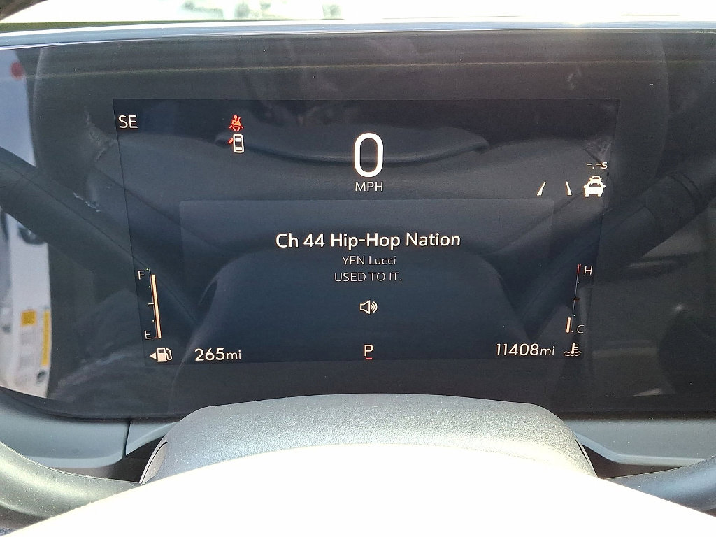 Used 2025 Buick Envista Sport Touring w/ Convenience II Package image 13