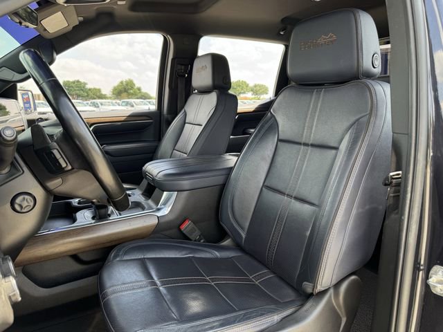 Used 2024 Chevrolet Silverado 1500 High Country w/ Technology Package AWD/4WD image 25