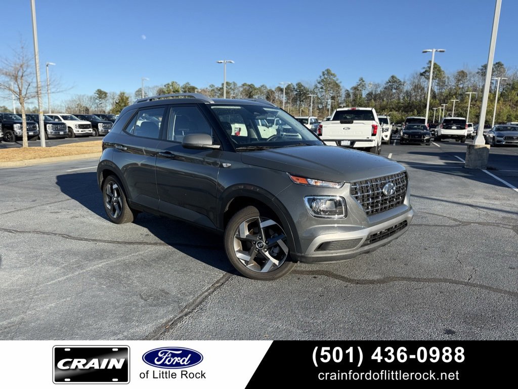 Used 2025 Hyundai Venue SEL image 7