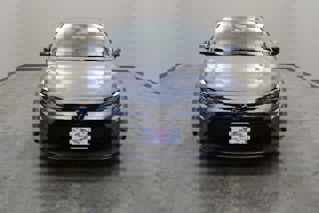 Used 2022 Toyota Corolla LE image 6
