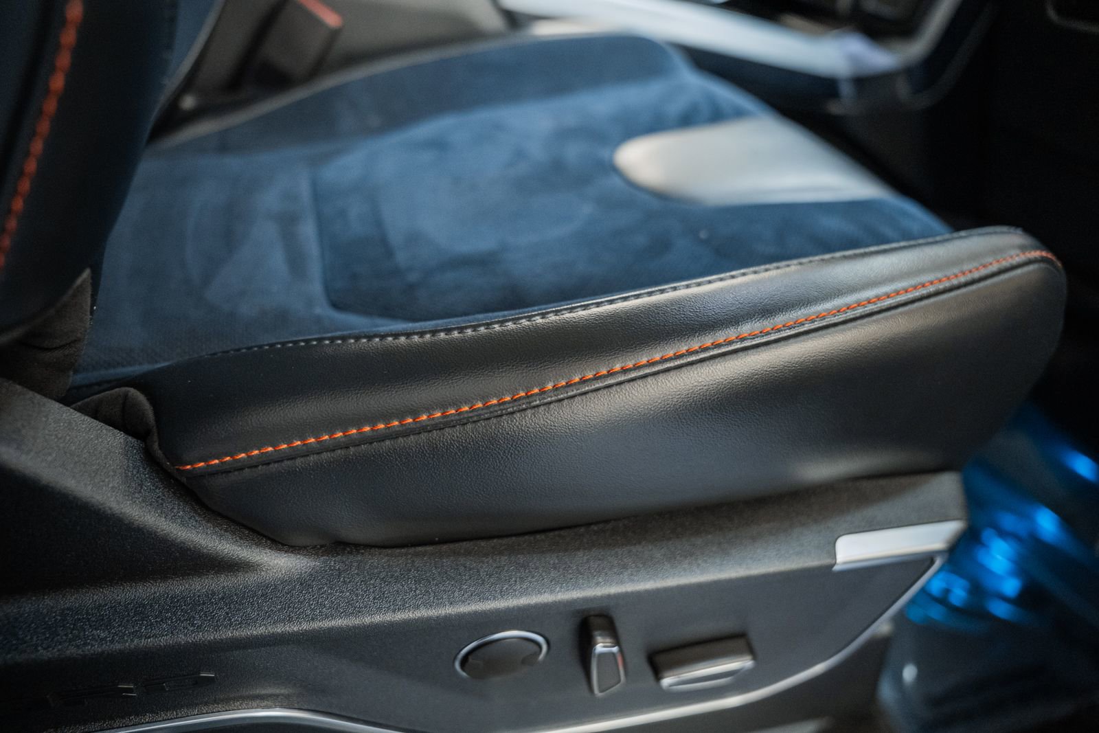 Certified 2022 Ford F150 Raptor w/ Raptor 37 Performance Package image 42