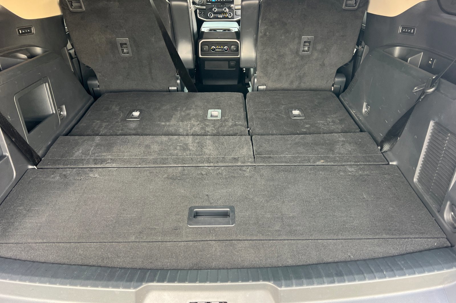 Certified 2024 Ford Expedition XLT image 17