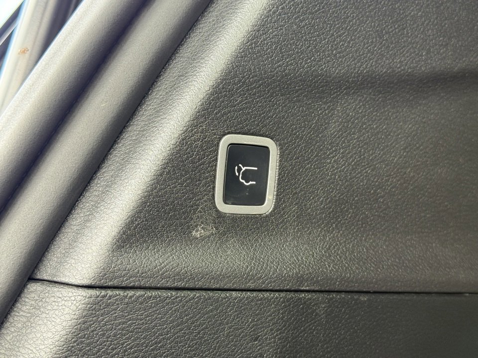 Used 2020 Chrysler Pacifica Touring-L Plus image 47