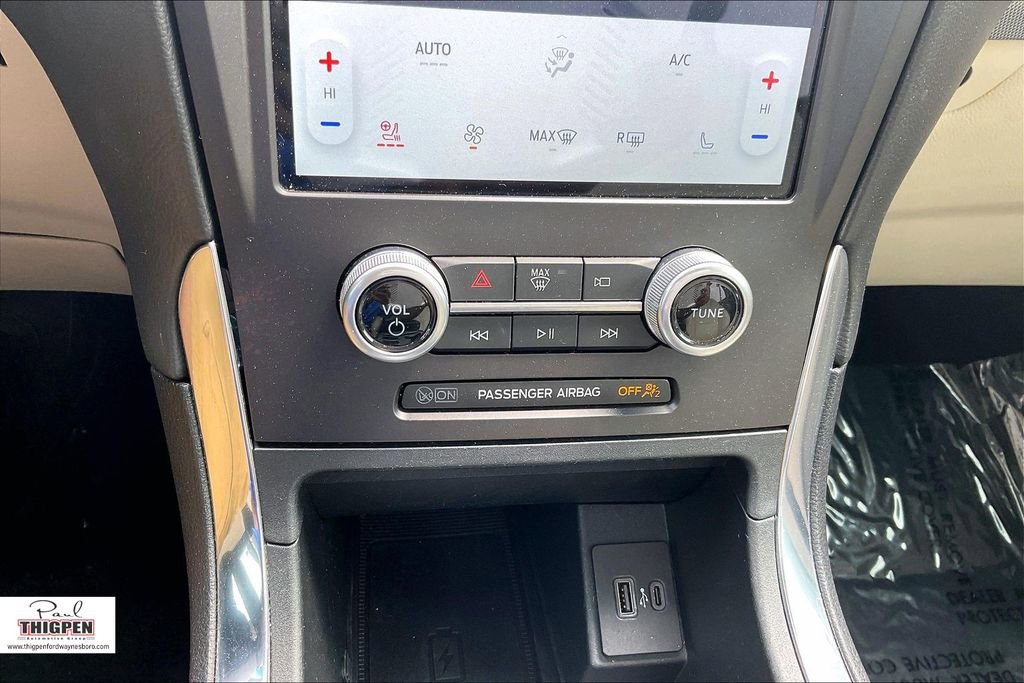 Certified 2021 Ford Edge Titanium FWD image 30