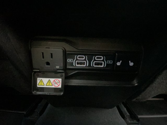Used 2023 Jeep Grand Cherokee Limited AWD/4WD image 30