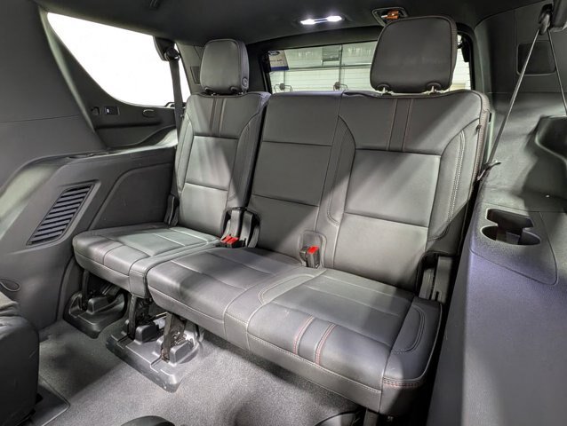 Used 2022 Chevrolet Tahoe RST w/ Luxury Package AWD/4WD image 18