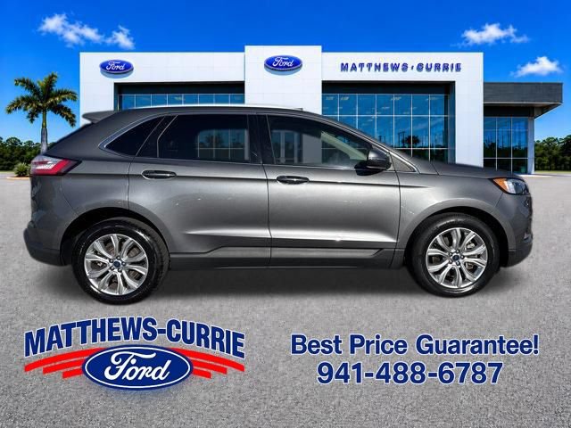 Certified 2022 Ford Edge Titanium AWD/4WD image 3