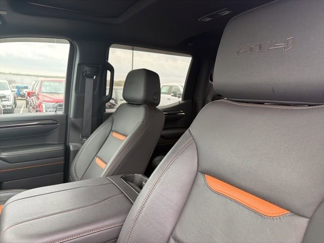 Used 2024 GMC Sierra 1500 AT4 w/ Technology Package image 10
