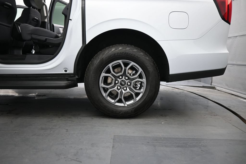 Certified 2025 Ford Expedition Max Active RWD image 18