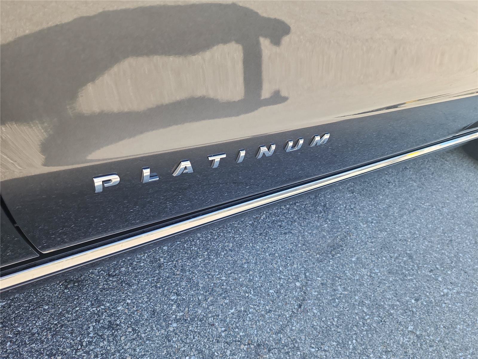 Certified 2020 Ford Expedition Platinum RWD image 10
