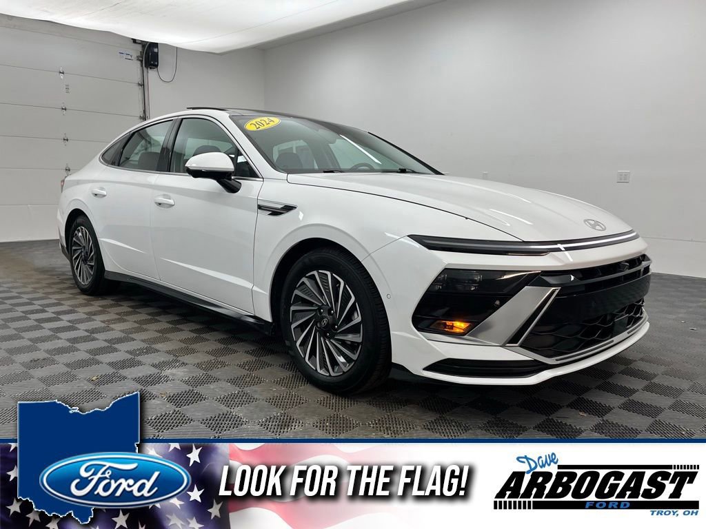 Used 2024 Hyundai Sonata Limited