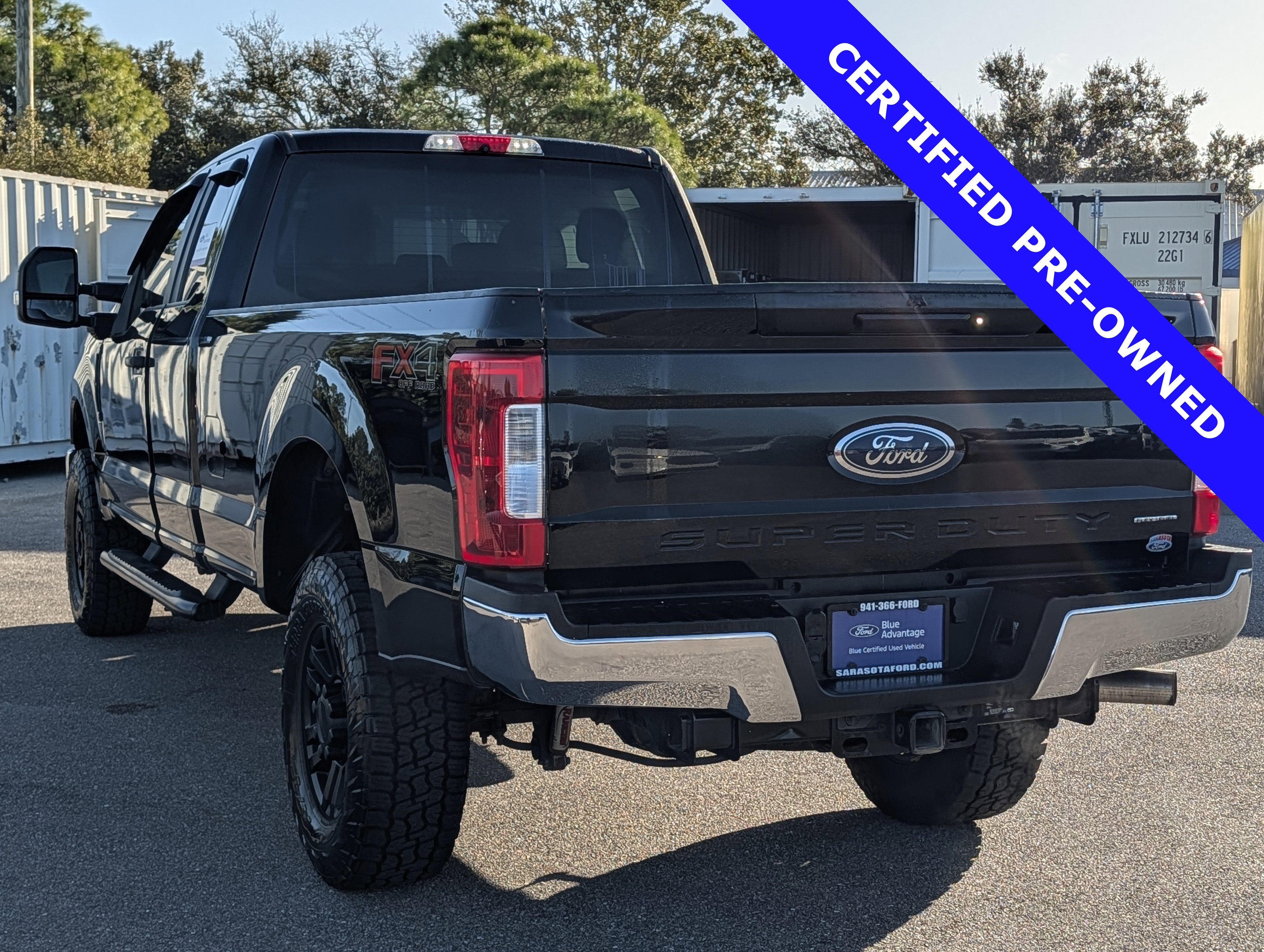Certified 2017 Ford F250 XL w/ STX Appearance Package image 6