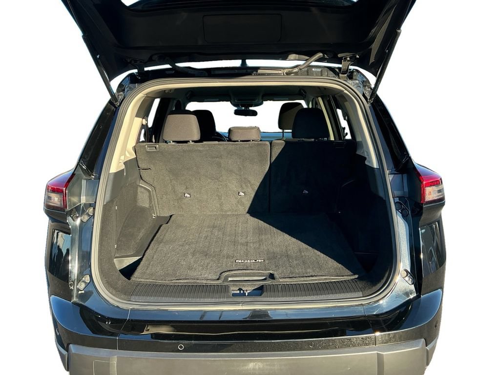 Used 2024 Nissan Rogue S FWD image 24