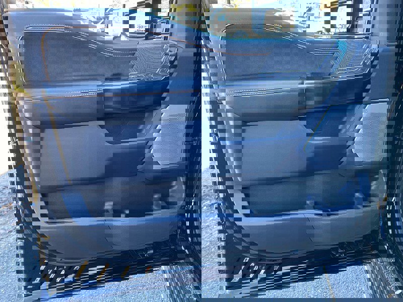 Certified 2022 Ford F150 Platinum w/ Equipment Group 701A High image 23