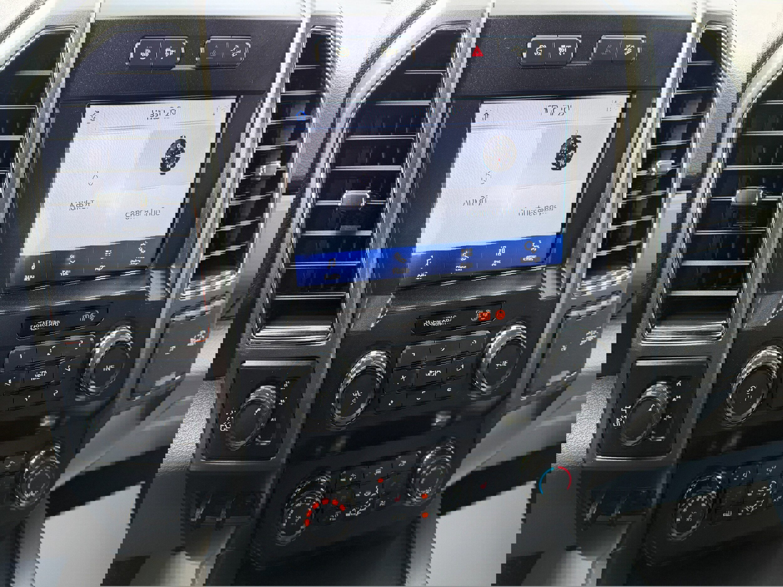 Certified 2022 Ford F250 XLT w/ XLT Premium Package image 21