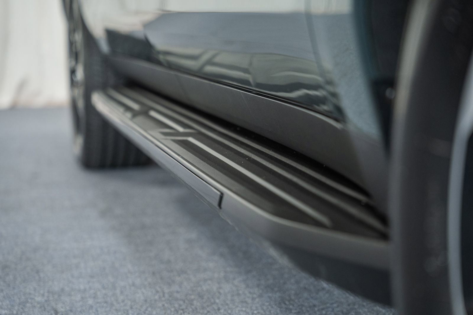 Used 2025 Chevrolet Suburban RST w/ Advanced Technology Package image 23