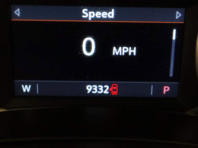 Used 2024 GMC Terrain AT4 image 32