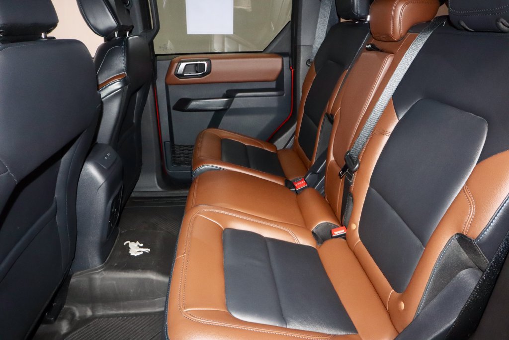 Certified 2024 Ford Bronco Outer Banks AWD/4WD image 21