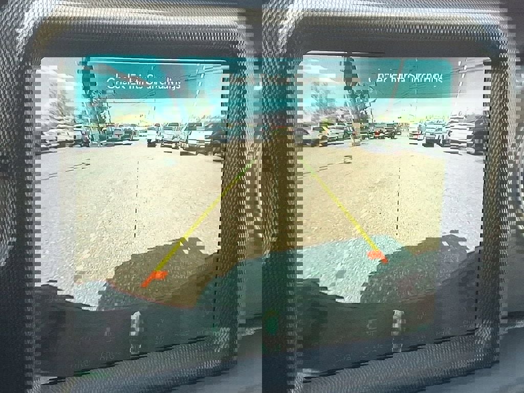 Used 2023 Jeep Gladiator Overland AWD/4WD image 19