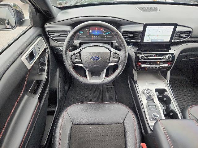 Certified 2022 Ford Explorer ST-Line w/ Class IV Trailer Tow Package image 13