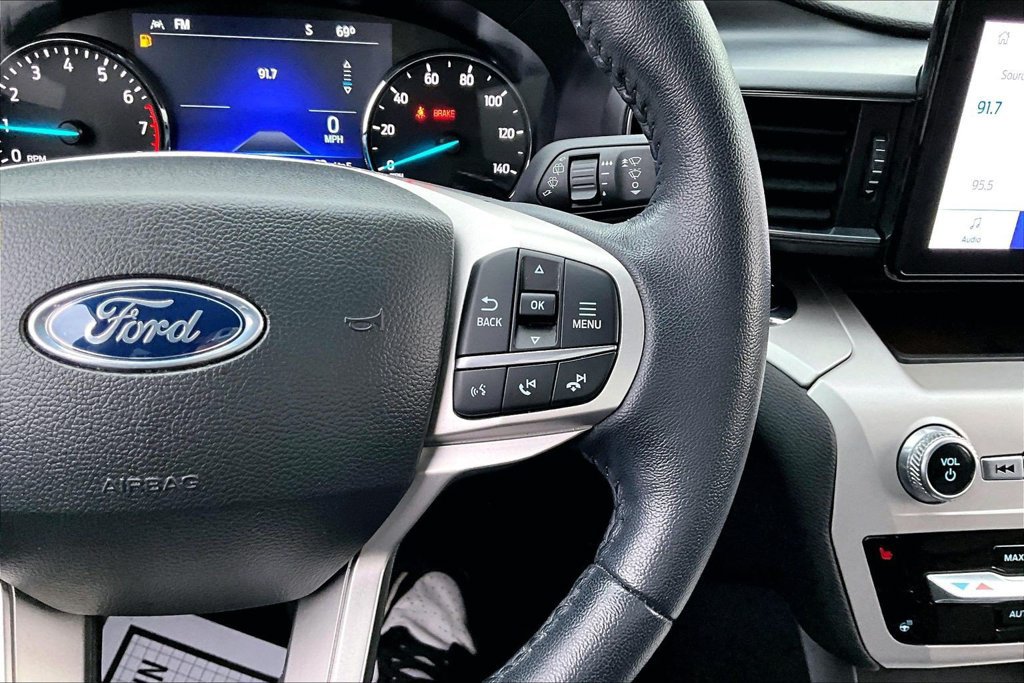 Certified 2023 Ford Explorer XLT w/ Equipment Group 202A AWD/4WD image 18