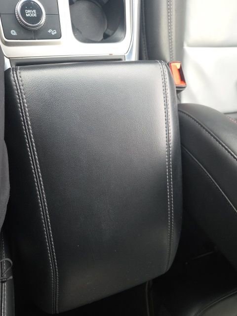 Certified 2022 Ford Explorer XLT w/ Equipment Group 202A image 37