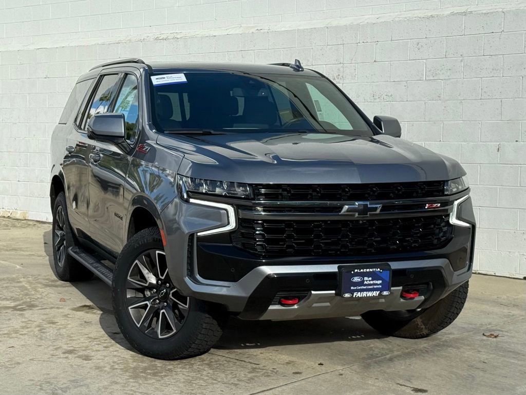 Used 2022 Chevrolet Tahoe Z71 w/ Luxury Package image 2